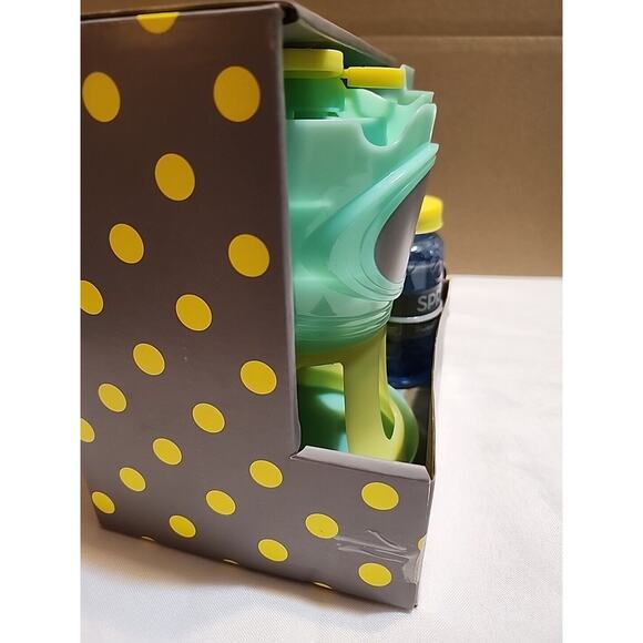 Spritz Bubble Maker Set 20,000 Bubbles in Five Minutes 4 oz Bubbles - Picture 5 of 8